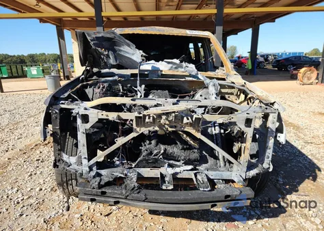 2015 Chevrolet Tahoe C1500 Lt z USA, uszkodzony, nr VIN 1GNSCBKC3FR151140